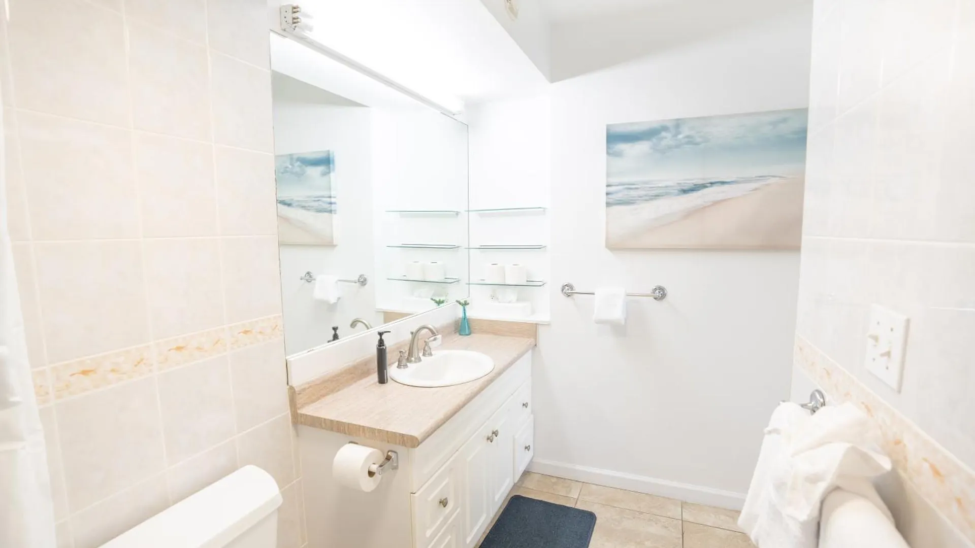Beautiful Waikiki Banyan Mountain View Condo With Full Kitchen, Ample Sleeping And Free Parking Honolulu Stati Uniti